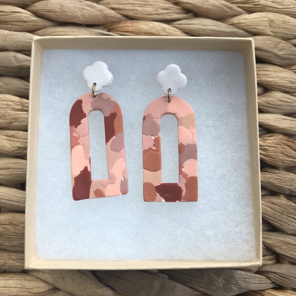 Red & Peach Clay Dangle Earrings - Picture 1 of 5